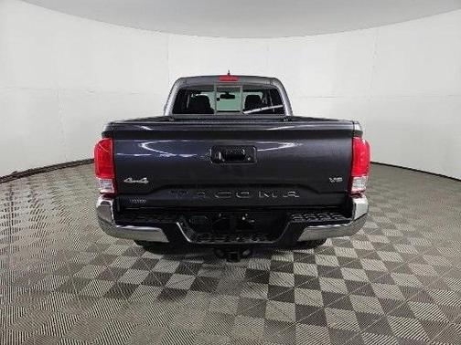 2016 Toyota Tacoma SR5