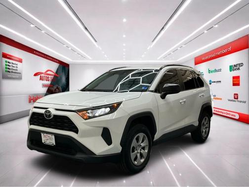 Super White 2020 Toyota RAV4 LE