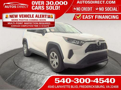 Super White 2020 Toyota RAV4 LE