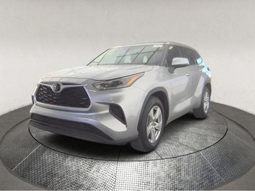 Celestial Silver Metallic 2021 Toyota Highlander L