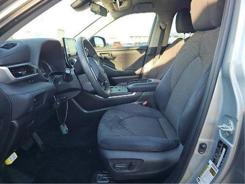 Celestial Silver Metallic 2021 Toyota Highlander L