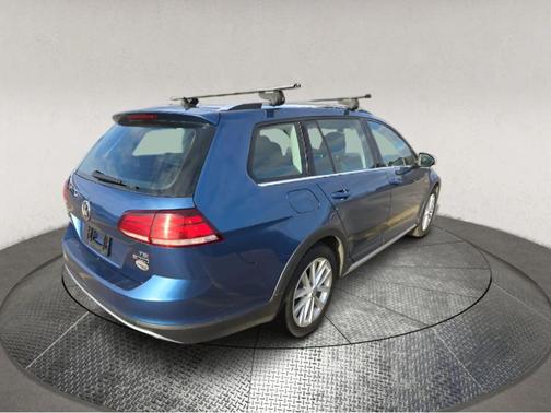 2018 Volkswagen Golf Alltrack TSI S