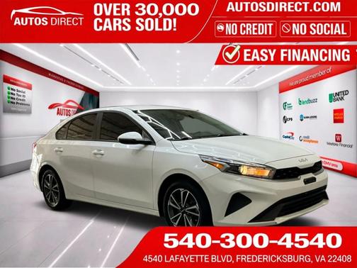 Snow White Pearl 2023 Kia Forte LXS