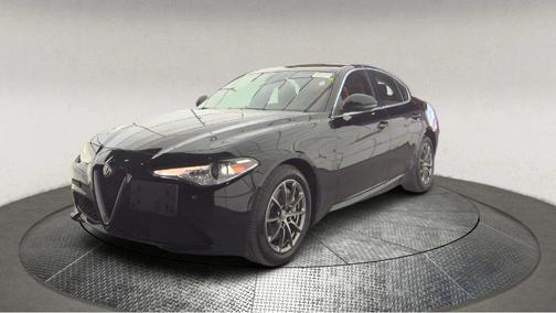 2019 Alfa Romeo Giulia Base