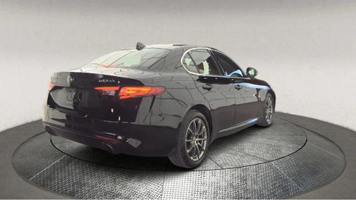 2019 Alfa Romeo Giulia Base