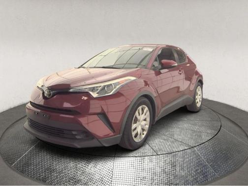 Pearl 2019 Toyota C-HR LE