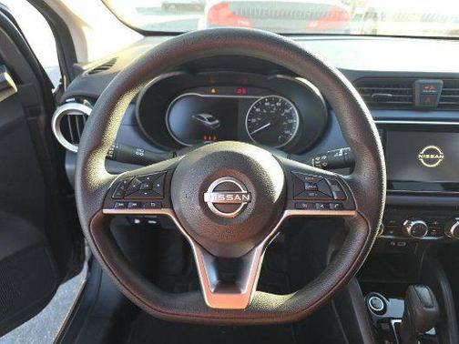 2023 Nissan Versa 1.6 SV