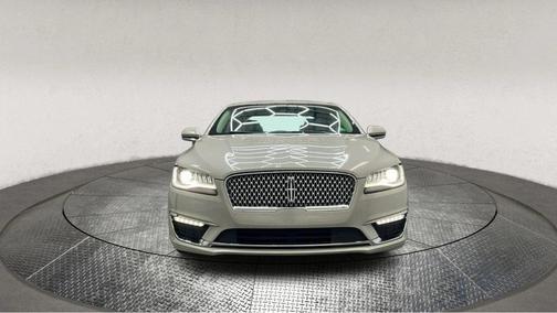 2020 Lincoln MKZ Standard