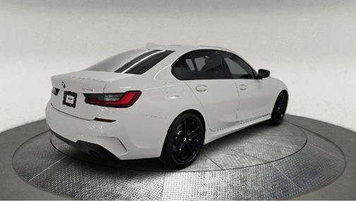 2022 BMW 330 i