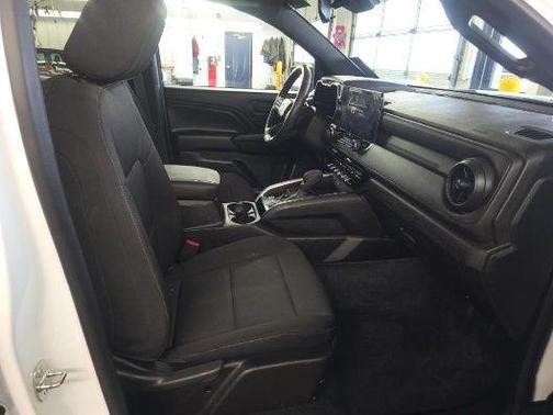 2023 Chevrolet Colorado WT