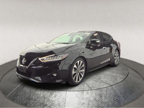 Black 2023 Nissan Maxima Platinum