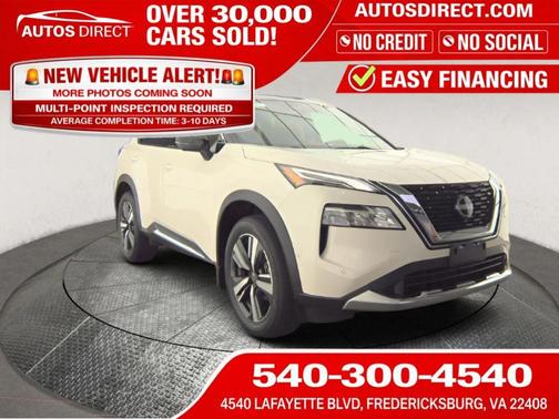2 Tone White / Black Roof 2023 Nissan Rogue Platinum
