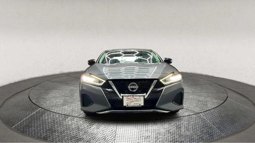 2023 Nissan Maxima SV