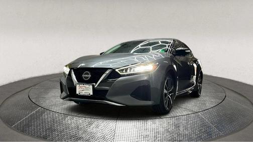 2023 Nissan Maxima SV