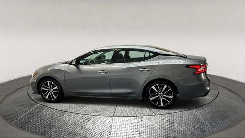 2023 Nissan Maxima SV