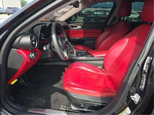 Alfa Black 2018 Alfa Romeo Giulia Base