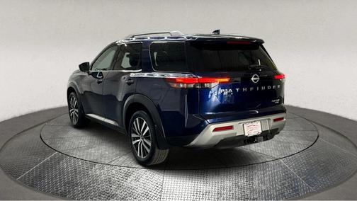 2022 Nissan Pathfinder Platinum