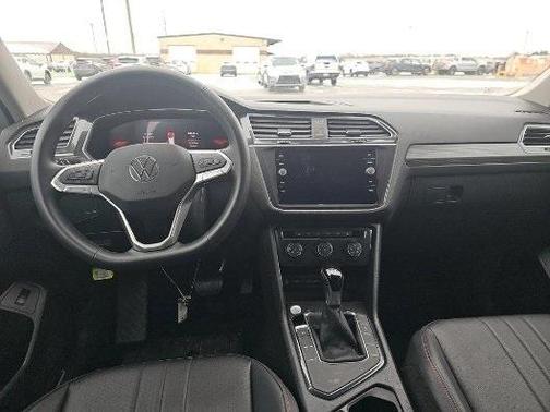 2024 Volkswagen Tiguan 2.0T Wolfsburg Edition