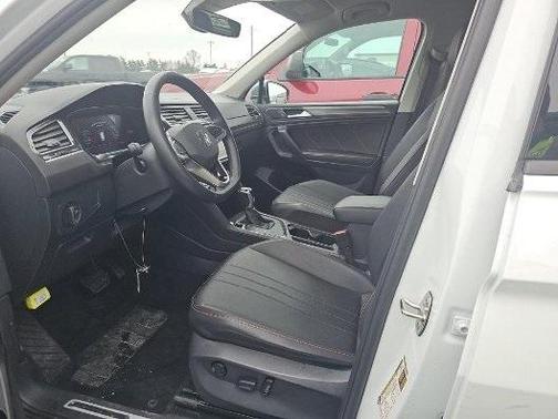 2024 Volkswagen Tiguan 2.0T Wolfsburg Edition