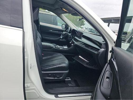 Glacier White 2023 INFINITI QX60 Pure