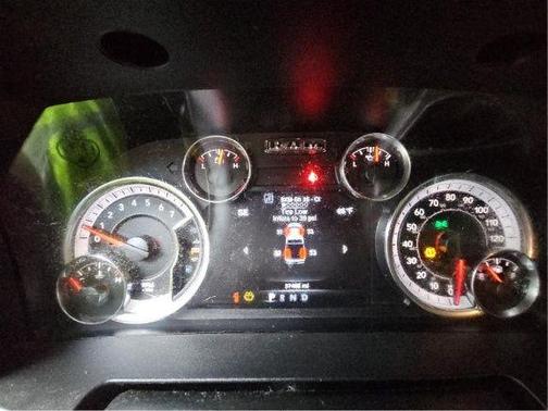 Diamond Black 2022 RAM 1500 Classic SLT
