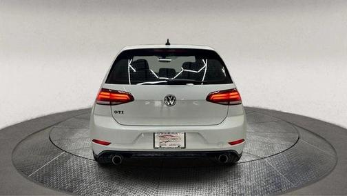 2018 Volkswagen Golf GTI 2.0T SE 4-Door