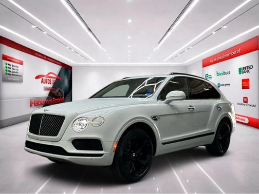 White 2019 Bentley Bentayga V8