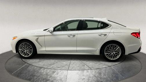 2021 Genesis G70 2.0T