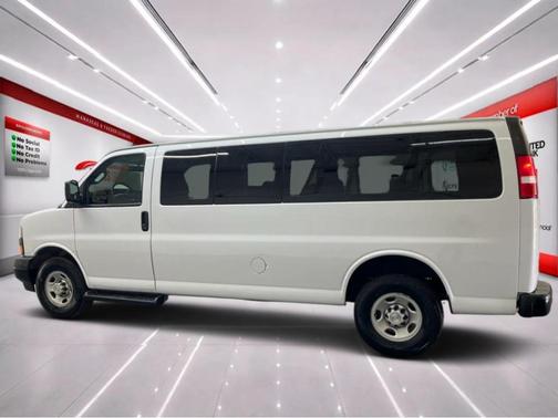 2023 Chevrolet Express 3500 LS