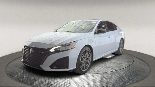 2023 Nissan Altima 2.0 SR