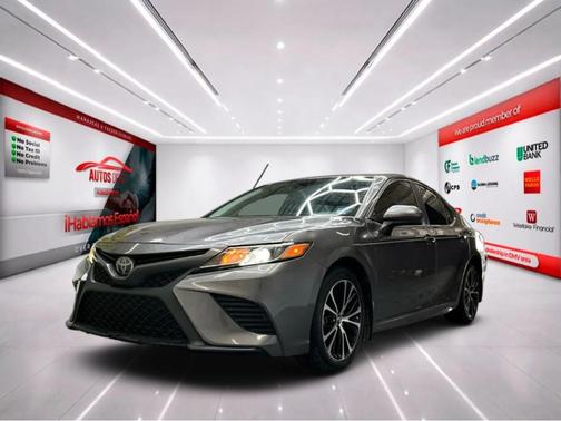 2019 Toyota Camry SE
