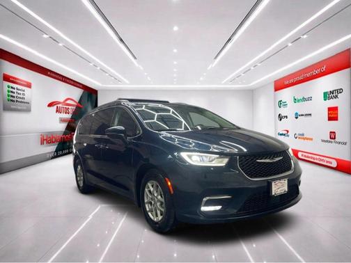 2022 Chrysler Pacifica Touring-L