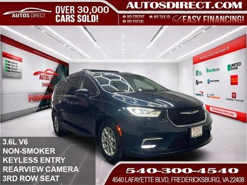 2022 Chrysler Pacifica Touring-L