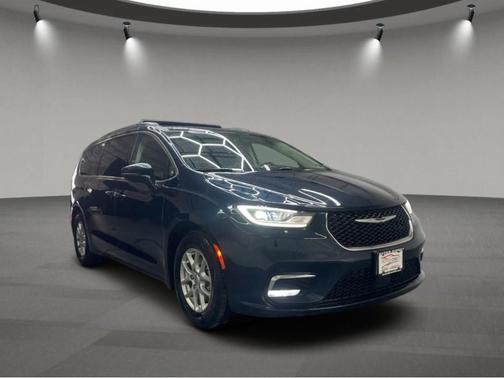 2022 Chrysler Pacifica Touring-L