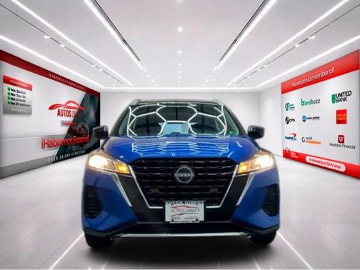 2 Tone Blue / Black 2023 Nissan Kicks SV