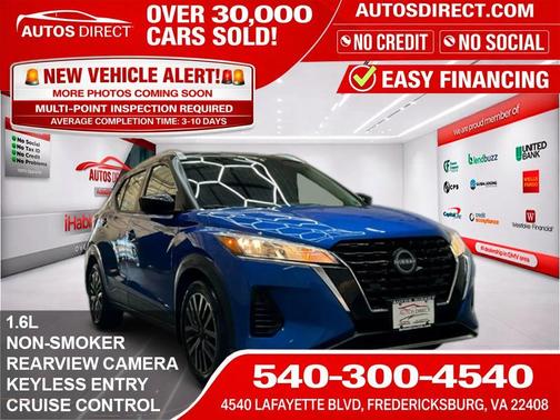 2 Tone Blue / Black 2023 Nissan Kicks SV