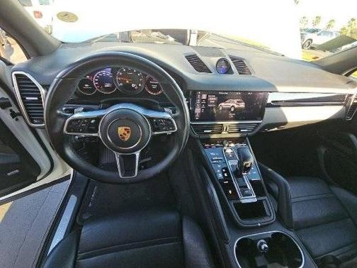 2021 Porsche Cayenne Base