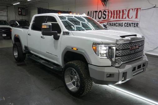 Photo 2 of 41 of 2020 GMC Sierra 2500 Denali