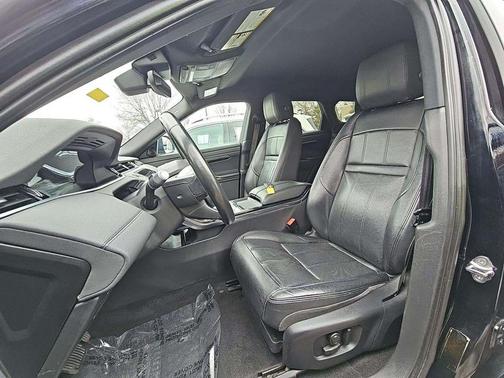 Narvik Black 2020 Land Rover Range Rover Evoque SE