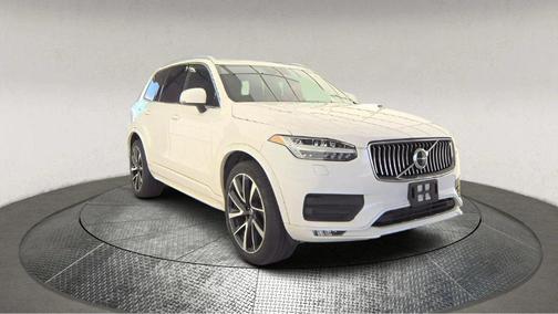 2021 Volvo XC90 T6 Momentum 7 Passenger