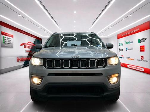 Billet Silver Metallic Clearcoat 2018 Jeep Compass Latitude