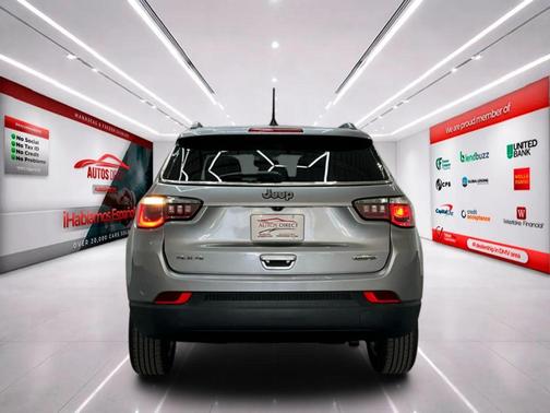 Billet Silver Metallic Clearcoat 2018 Jeep Compass Latitude