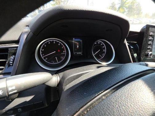 White 2022 Toyota Camry LE