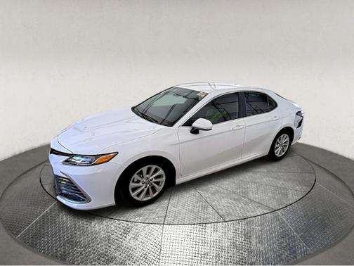 White 2022 Toyota Camry LE