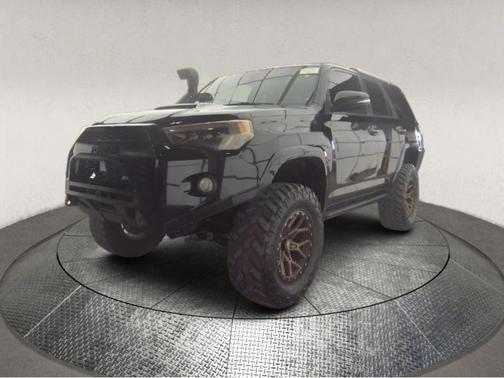 Midnight Black Metallic 2020 Toyota 4Runner Sport
