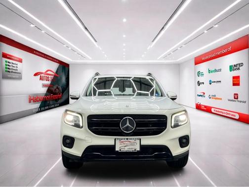 White 2020 Mercedes-Benz GLB 250 Base 4MATIC