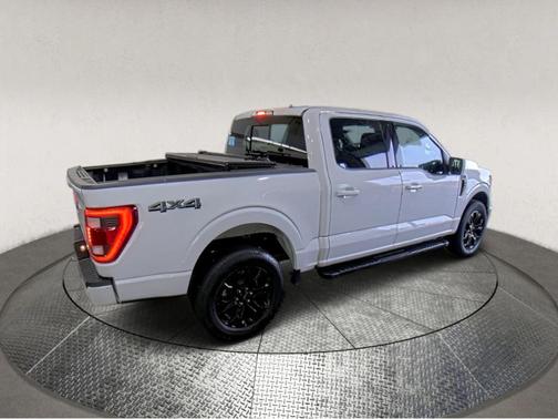Oxford White 2022 Ford F-150 Lariat