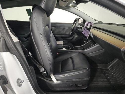 2020 Tesla Model 3 Standard