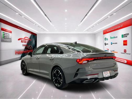 2021 Kia K5 GT-Line