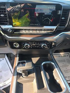 Summit White 2024 GMC Sierra 1500 SLT